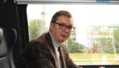VUČIĆ NA PUTU ZA SUBOTICU: Predsednik objavio fotografiju iz voza (FOTO) VUČIĆ NA PUTU ZA SUBOTICU: Predsednik objavio fotografiju iz voza (FOTO)