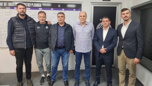 СРПСКО МАКЕДОНСКА КОШАРКАШКА САРАДЊА! Партизан и Куманово потписали трогодишњи споразум СРПСКО МАКЕДОНСКА КОШАРКАШКА САРАДЊА! Партизан и Куманово потписали трогодишњи споразум
