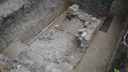 VELIKO ARHEOLOŠKO OTKRIĆE U KINI: Pronađeno više od 30 grobnica starih oko 3.000 godina i dragoceni predmeti