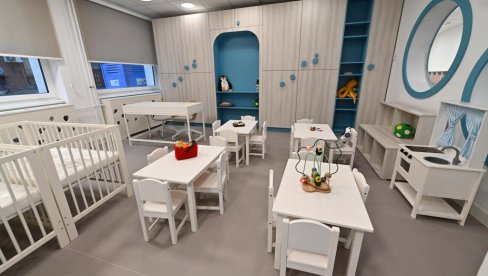 ZABLISTAO VRTIĆ, GRADI SE I MUZEJ: Pri kraju rekonstrukcija zgrade Mađar soa u u Novom Sadu (FOTO) ZABLISTAO VRTIĆ, GRADI SE I MUZEJ: Pri kraju rekonstrukcija zgrade Mađar soa u u Novom Sadu (FOTO)