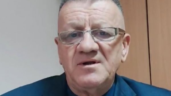 ОДУСТАО ОД КАНДИДАТУРЕ: Симић подржао Милоша Вучића ОДУСТАО ОД КАНДИДАТУРЕ: Симић подржао Милоша Вучића
