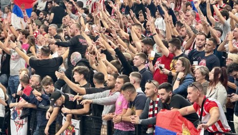SRBIJA – KOSOVO! Ove reči odzvanjaju u pariskoj hali (VIDEO)