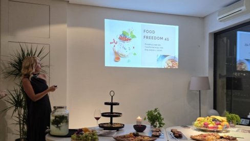 FOOD FREEDOM 45: Nutricionistkinja Maja Babić predstavila novi program ishrane, a evo šta on podrazumeva (FOTO/VIDEO) FOOD FREEDOM 45: Nutricionistkinja Maja Babić predstavila novi program ishrane, a evo šta on podrazumeva (FOTO/VIDEO)