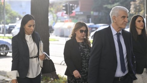 KOSTA VEŽBAO NA ZABRANJENOM PIŠTOLJU: Dečak koji je pobio drugove u Ribnikaru završio svedočenje na suđenju roditeljima KOSTA VEŽBAO NA ZABRANJENOM PIŠTOLJU: Dečak koji je pobio drugove u Ribnikaru završio svedočenje na suđenju roditeljima