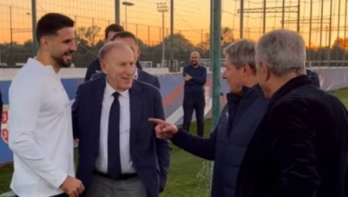 SADA JE SVE JASNO! Piksi pecnuo Mitrovića: Evo ga ovaj što bojkotuje (VIDEO) SADA JE SVE JASNO! Piksi pecnuo Mitrovića: Evo ga ovaj što bojkotuje (VIDEO)