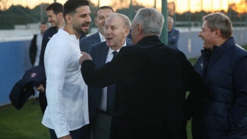 MITAR ZNA KAKO: Najbolji strelac u istoriji Srbije na Mundijalima tresao mrežu Švajcarcima! MITAR ZNA KAKO: Najbolji strelac u istoriji Srbije na Mundijalima tresao mrežu Švajcarcima!