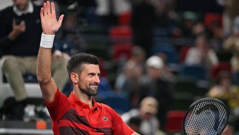 NOVAK ĐOKOVIĆ PROGOVORIO NA TRI JEZIKA: Odmah stigao odgovor, evo i od koga (FOTO) NOVAK ĐOKOVIĆ PROGOVORIO NA TRI JEZIKA: Odmah stigao odgovor, evo i od koga (FOTO)