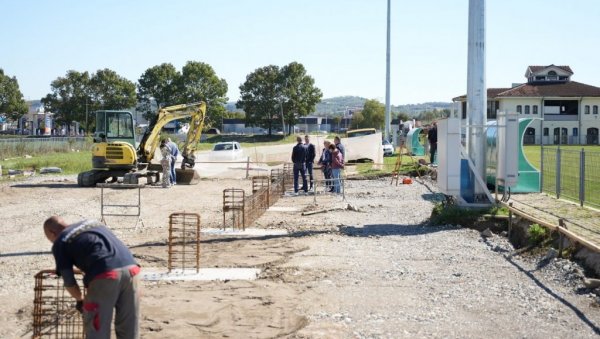 ГРАДИ СЕ БАЛОН САЛА: Модернизација спортске инфраструктуре у Врњачкој Бањи ГРАДИ СЕ БАЛОН САЛА: Модернизација спортске инфраструктуре у Врњачкој Бањи
