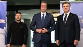 VUČIĆ STIGAO U DUBROVNIK: Predsednik Srbije na Samitu Ukrajina - Jugoistočna Evropa VUČIĆ STIGAO U DUBROVNIK: Predsednik Srbije na Samitu Ukrajina - Jugoistočna Evropa