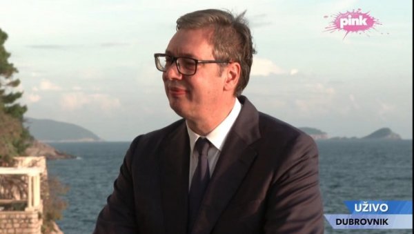 ХАОС У ХРВАТСКОЈ: Вучић нас је победио на властитом терену! (ВИДЕО) ХАОС У ХРВАТСКОЈ: Вучић нас је победио на властитом терену! (ВИДЕО)