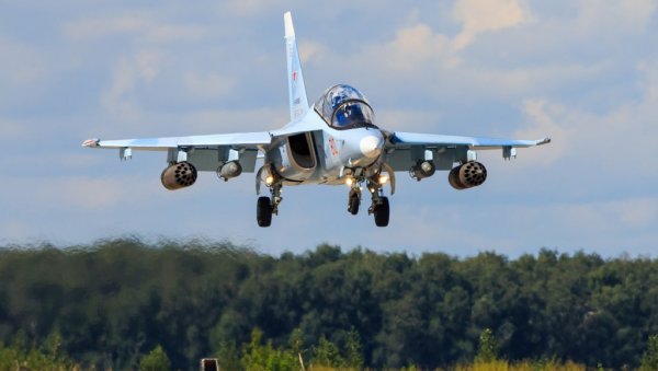 СРУШИО СЕ РУСКИ БОРБЕНИ АВИОН: Јак-130 пао у Волгоградској области СРУШИО СЕ РУСКИ БОРБЕНИ АВИОН: Јак-130 пао у Волгоградској области