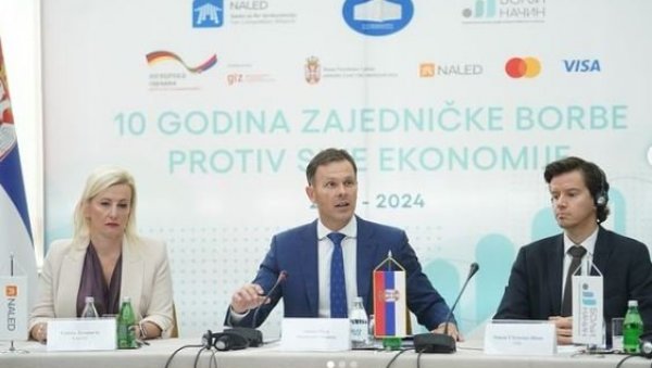 МАЛИ НА ОБЕЛЕЖАВАЊУ 10 ГОДИНА БОРБЕ ПРОТИВ СИВЕ ЕКОНОМИЈЕ: Наш циљ је јасан - 2027. године просечна плата 1.400 евра, пензија 650 МАЛИ НА ОБЕЛЕЖАВАЊУ 10 ГОДИНА БОРБЕ ПРОТИВ СИВЕ ЕКОНОМИЈЕ: Наш циљ је јасан - 2027. године просечна плата 1.400 евра, пензија 650