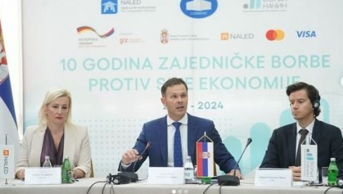 MALI NA OBELEŽAVANJU 10 GODINA BORBE PROTIV SIVE EKONOMIJE: Naš cilj je jasan - 2027. godine prosečna plata 1.400 evra, penzija 650 MALI NA OBELEŽAVANJU 10 GODINA BORBE PROTIV SIVE EKONOMIJE: Naš cilj je jasan - 2027. godine prosečna plata 1.400 evra, penzija 650