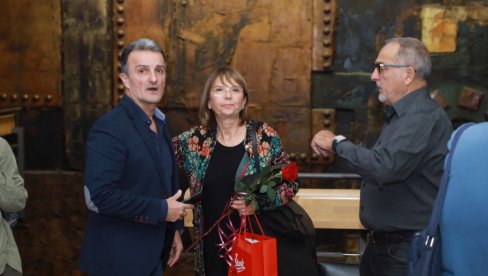 BILJA OKUPILA ČAK I LEGENDE: Iza kulisa 14. FEDIS-a, na premijeri filma Izvan vremena BILJA OKUPILA ČAK I LEGENDE: Iza kulisa 14. FEDIS-a, na premijeri filma Izvan vremena