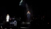 ŠABAN OTPEVAO PESMU SA ILDOM NA KONCERTU: Hologram u tri dimenzije izazvao suze Šaulićevoj i publici