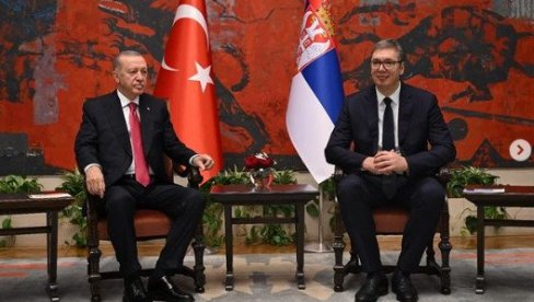 СРБИЈА И ТУРСКА ИМАЈУ ДУГУ ИСТОРИЈУ САРАДЊЕ Вучић дочекао Ердогана: Посета једног од најутицајнијих државника савременог света (ФОТО) СРБИЈА И ТУРСКА ИМАЈУ ДУГУ ИСТОРИЈУ САРАДЊЕ Вучић дочекао Ердогана: Посета једног од најутицајнијих државника савременог света (ФОТО)