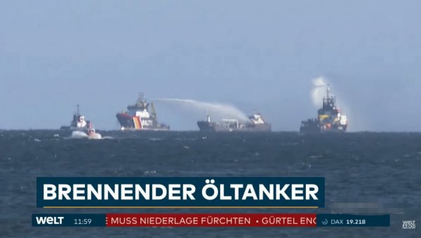 ГОРИ НЕМАЧКИ ТАНКЕР НА БАЛТИЧКОМ МОРУ: Брод превозио неколико стотина тона нафте, путници хитно евакуисани (ФОТО) ГОРИ НЕМАЧКИ ТАНКЕР НА БАЛТИЧКОМ МОРУ: Брод превозио неколико стотина тона нафте, путници хитно евакуисани (ФОТО)