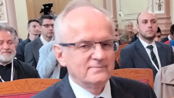 ЧУВАРИ ВЕРЕ И ЋИРИЛИЦЕ: Виктор Москвин честитао Новостима ЧУВАРИ ВЕРЕ И ЋИРИЛИЦЕ: Виктор Москвин честитао Новостима