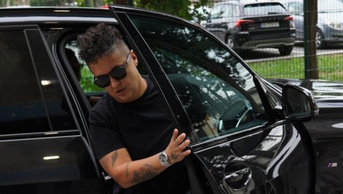 BIO JE BESKRAJNO DOBRA DUŠA Marija Šerifović o smrti polubrata (42): Borio se sa teškom bolešću BIO JE BESKRAJNO DOBRA DUŠA Marija Šerifović o smrti polubrata (42): Borio se sa teškom bolešću