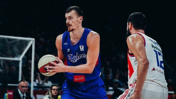 ОДИГРАО ЈЕ СВЕ УТАКМИЦЕ У РЕГИОНАЛНОМ ШАМПИОНАТУ: Симанић има добру улогу ОДИГРАО ЈЕ СВЕ УТАКМИЦЕ У РЕГИОНАЛНОМ ШАМПИОНАТУ: Симанић има добру улогу