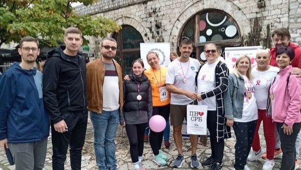 ПАРАЋИНЦИ ТРЧАЛИ “ЗА ЖИВОТ“: Придружили се хуманитарној трци у Нишу ПАРАЋИНЦИ ТРЧАЛИ “ЗА ЖИВОТ“: Придружили се хуманитарној трци у Нишу