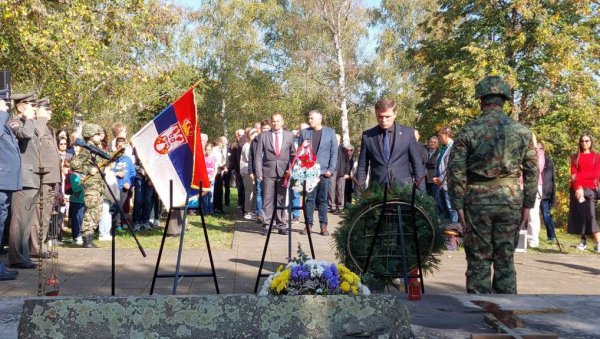 ЈАДАР СЕ СЕЋА СТЕЉАНА 3000 НЕДУЖНИХ ЉУДИ: Погром да камен заплаче ЈАДАР СЕ СЕЋА СТЕЉАНА 3000 НЕДУЖНИХ ЉУДИ: Погром да камен заплаче