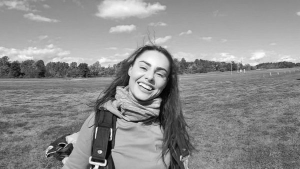 МНОГО ЈЕ БИЛА ДОБРА, СПРЕМНА ДА УВЕК СВИМА ПОМОГНЕ... Огласио се Тамарин пријатељ, погибија младе девојке у Њујорку све оставила у шоку МНОГО ЈЕ БИЛА ДОБРА, СПРЕМНА ДА УВЕК СВИМА ПОМОГНЕ... Огласио се Тамарин пријатељ, погибија младе девојке у Њујорку све оставила у шоку
