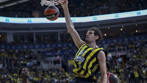 OVO ĆE ODUŠEVITI ZVEZDAŠE: Boban Marjanović poslao poruku delijama (VIDEO) OVO ĆE ODUŠEVITI ZVEZDAŠE: Boban Marjanović poslao poruku delijama (VIDEO)