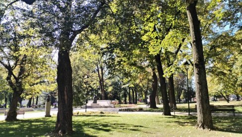 UVODE I DEŽURSTVA: Čuvari staju na put vandalizmu u gradskom parku u Vranju UVODE I DEŽURSTVA: Čuvari staju na put vandalizmu u gradskom parku u Vranju