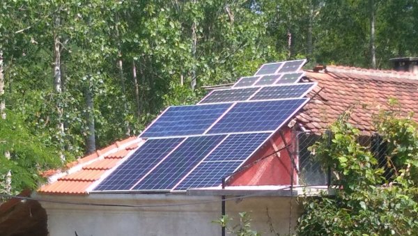 ЕНЕРГЕТСКА САНАЦИЈА: Потписана 33 уговора, вредност 10 милиона динара ЕНЕРГЕТСКА САНАЦИЈА: Потписана 33 уговора, вредност 10 милиона динара
