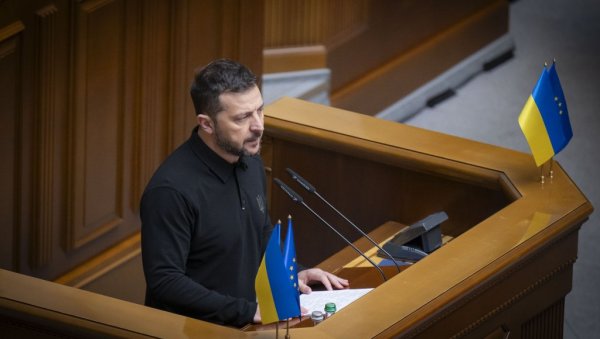 ЗЕЛЕНСКИ УВЕО НОВЕ САНКЦИЈЕ ПРОРУСКИМ ПОЛИТИЧАРИМА: Захтева одузимање ордена Хероја Украјине ЗЕЛЕНСКИ УВЕО НОВЕ САНКЦИЈЕ ПРОРУСКИМ ПОЛИТИЧАРИМА: Захтева одузимање ордена Хероја Украјине