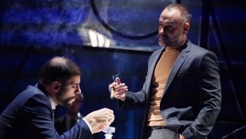EDIP GOSTUJE U PORTU: Predstava Jugoslovenskog dramskog pozorišta na sceni Nacionalnog teatra Sao Žoao EDIP GOSTUJE U PORTU: Predstava Jugoslovenskog dramskog pozorišta na sceni Nacionalnog teatra Sao Žoao