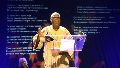 „ZLATNI KLJUČ SMEDEREVA“ NIGERIJSKOM PESNIKU NIJI OSUNDARE: Dodeljene nagrade „ Smederevske pesničke jeseni“ „ZLATNI KLJUČ SMEDEREVA“ NIGERIJSKOM PESNIKU NIJI OSUNDARE: Dodeljene nagrade „ Smederevske pesničke jeseni“