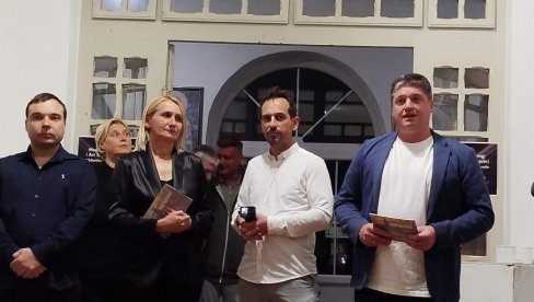 POČEO MEĐUNARODNI FESTIVAL SARMATES 3“: U Paraćinu izlažu poznata fotografska imena (FOTO) POČEO MEĐUNARODNI FESTIVAL SARMATES 3“: U Paraćinu izlažu poznata fotografska imena (FOTO)