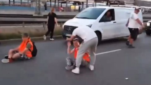 MNOŽE SE INCIDENTI LAŽNIH EKOLOGA: Scene iz Nemačke potvrđuju da običan narod više ne želi da toleriše njihovo iživljavanje (VIDEO) MNOŽE SE INCIDENTI LAŽNIH EKOLOGA: Scene iz Nemačke potvrđuju da običan narod više ne želi da toleriše njihovo iživljavanje (VIDEO)
