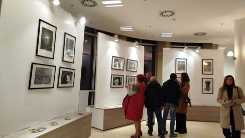FOTOGRAFI NA „SARMATES FESTIVALU“: Izuzetne izložbe Aleksandra Tomulića i Zorana Đorđevića u Paraćinu (FOTO) FOTOGRAFI NA „SARMATES FESTIVALU“: Izuzetne izložbe Aleksandra Tomulića i Zorana Đorđevića u Paraćinu (FOTO)