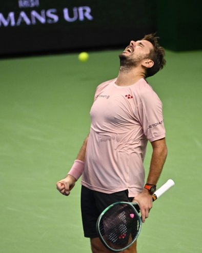 АУСТРАЛИЈАН ОПЕН: Синер наставља да меље, Вавринка се опрашта од Мелбурна