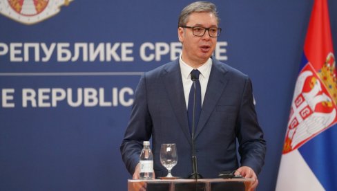 REGIONALNI LIDER: Vučić - Srbija u 50 najvećih svetskih izvoznika u IKT sektoru REGIONALNI LIDER: Vučić - Srbija u 50 najvećih svetskih izvoznika u IKT sektoru