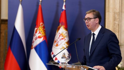 NISMO OKUPATORSKE TENKOVE DOČEKALI SA CVEĆEM KAO NEKI U REGIONU Vučić na otvaranju izložbe Vojna diplomatija na putu ka slobodi (VIDEO) NISMO OKUPATORSKE TENKOVE DOČEKALI SA CVEĆEM KAO NEKI U REGIONU Vučić na otvaranju izložbe Vojna diplomatija na putu ka slobodi (VIDEO)
