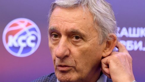 BARSELONA ILI ZVEZDA? Svetislav Pešić otkrio za koga će navijati, pa zbunio ceo svet BARSELONA ILI ZVEZDA? Svetislav Pešić otkrio za koga će navijati, pa zbunio ceo svet