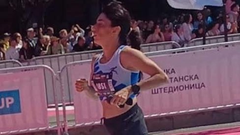 ЈЕДАНАЕСТА НА ЉУБЉАНСКОМ МАРАТОНУ: Успех дугопругашице Јоване Стелкић из Зрењанина ЈЕДАНАЕСТА НА ЉУБЉАНСКОМ МАРАТОНУ: Успех дугопругашице Јоване Стелкић из Зрењанина