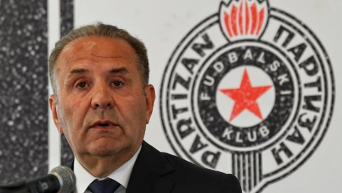 KUNU SE U LJUBAV, A PARTIZAN IM JE BANKOMAT Rasim LJajić ogorčen potezima bivših fudbalera KUNU SE U LJUBAV, A PARTIZAN IM JE BANKOMAT Rasim LJajić ogorčen potezima bivših fudbalera