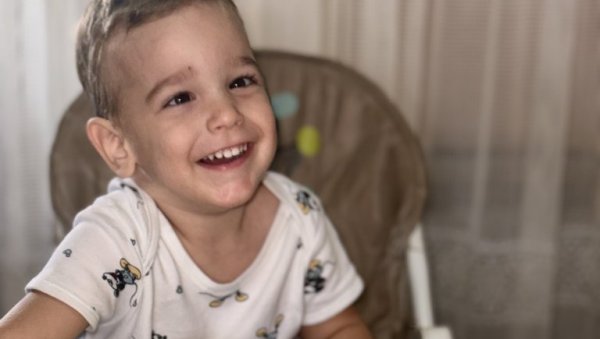 ПОМОЗИМО МАЛЕНОМ МАТЕУ (3) ДА НАЧИНИ ПРВИ КОРАК: Дечак има церебралну парализу, а за операцију која би помогла да прохода треба 130.000 евра ПОМОЗИМО МАЛЕНОМ МАТЕУ (3) ДА НАЧИНИ ПРВИ КОРАК: Дечак има церебралну парализу, а за операцију која би помогла да прохода треба 130.000 евра