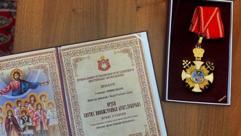 POSAO KOJIM SE BAVIM NIKADA NISAM RADIO ZBOG ZVANIČNIH NAGRADA I PRIZNANJA: Mali dobio orden od Eparhije šumadijske