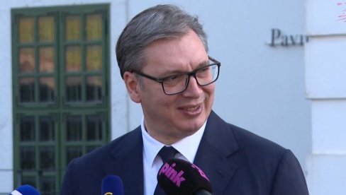 SRBIJI DANAS NIKO NIŠTA NE NAREĐUJE! Predsednik odgovorio na optužbe opozicije - To vam je kada ljudi žive u svom iracionalnom univerzumu SRBIJI DANAS NIKO NIŠTA NE NAREĐUJE! Predsednik odgovorio na optužbe opozicije - To vam je kada ljudi žive u svom iracionalnom univerzumu
