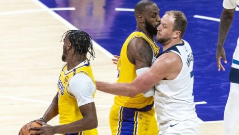 TATA I SIN ZAJEDNO! Ispisana istorija NBA lige, ludilo u Los Anđelesu TATA I SIN ZAJEDNO! Ispisana istorija NBA lige, ludilo u Los Anđelesu