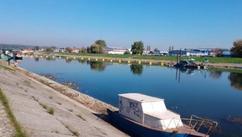 VAĐENJE OKO 50.000 TONA MULJA U SMEDEREVU Nova marina do kraja 2025. VAĐENJE OKO 50.000 TONA MULJA U SMEDEREVU Nova marina do kraja 2025.