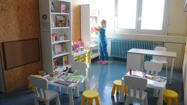 ОПРЕМЉЕН КУТАК ЗА МАЛИШАНЕ: Донација Одељењима педијатрије и дечје хирургије ОБ „Студеница“ ОПРЕМЉЕН КУТАК ЗА МАЛИШАНЕ: Донација Одељењима педијатрије и дечје хирургије ОБ „Студеница“