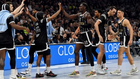 PONOVO ŠPANAC: Poznato ko sudi na meču Partizan - Pariz u Evroligi PONOVO ŠPANAC: Poznato ko sudi na meču Partizan - Pariz u Evroligi