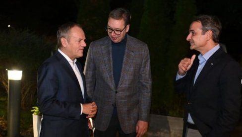 ВУЧИЋ УГОСТИО ТУСКА И МИЦОТАКИСА: Прилика да разменимо мишљења о дешавањима у Европи (ФОТО) ВУЧИЋ УГОСТИО ТУСКА И МИЦОТАКИСА: Прилика да разменимо мишљења о дешавањима у Европи (ФОТО)